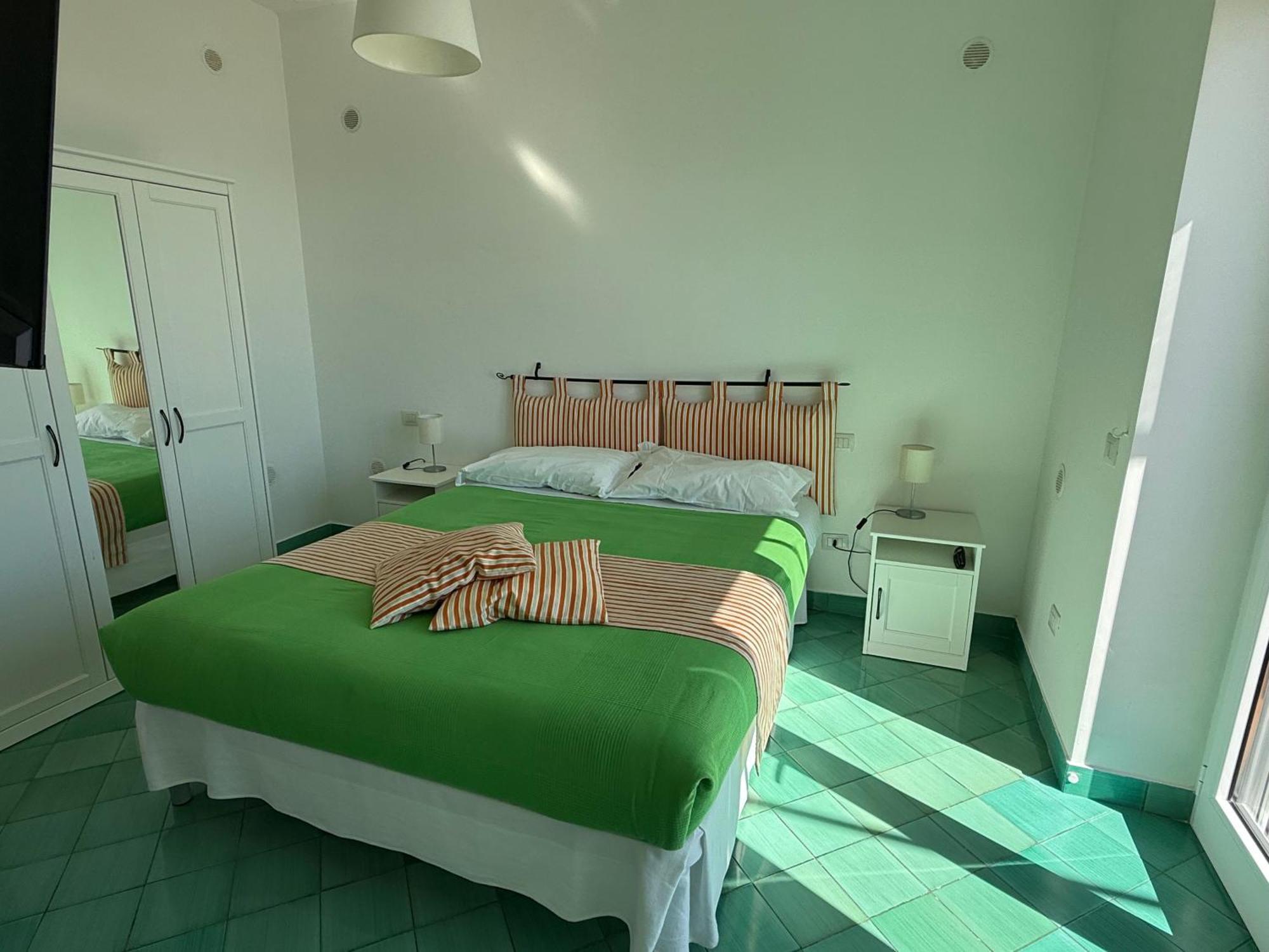 Casa Gabriella - Amalfi Coast - Free Parking - Full Sea View Villa Vietri Exteriör bild